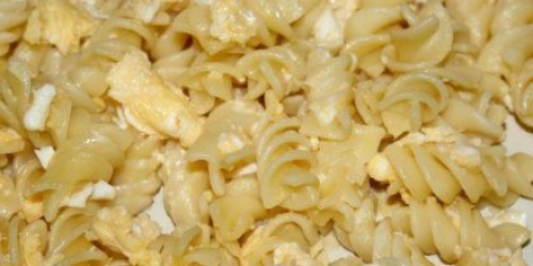 Як приготувати макарони з яйцем?